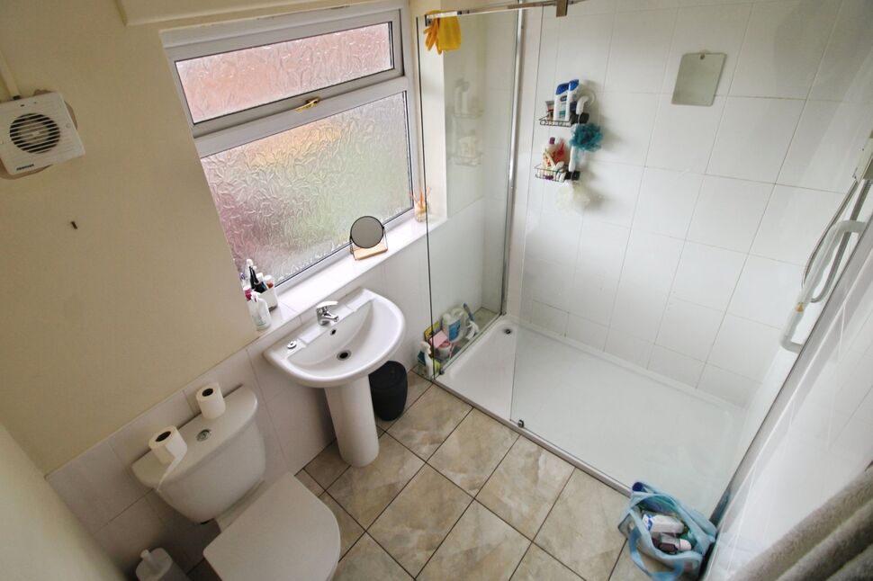 Shower Room WC