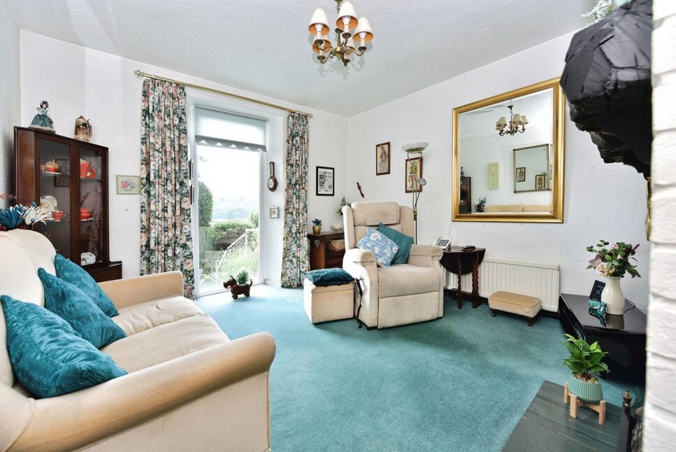 1 bedroom Mid Terrace Property for sale