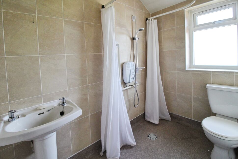 Shower Room WC