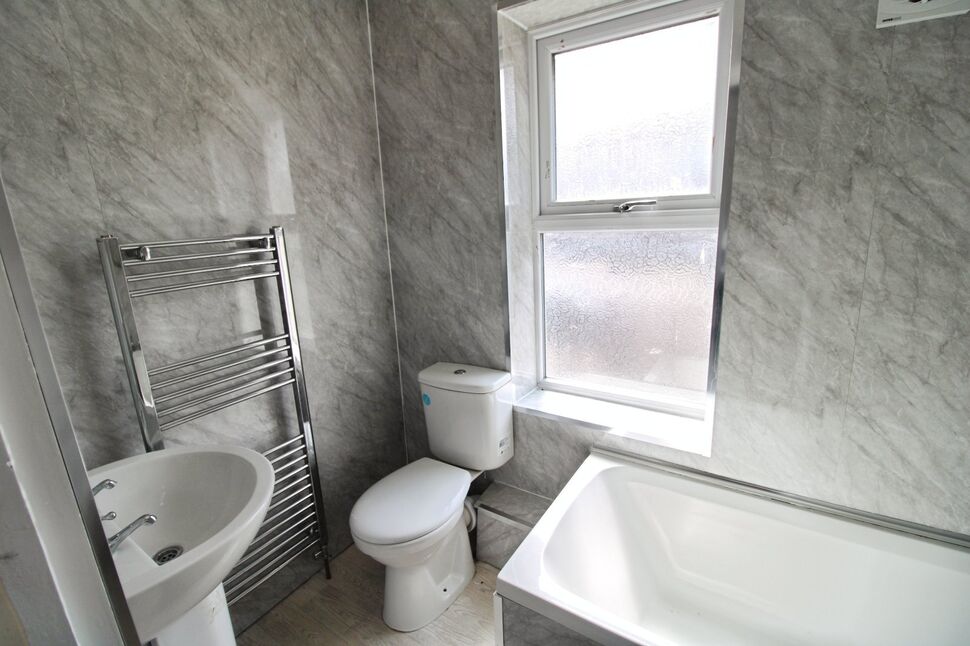 Family Bathroom WC