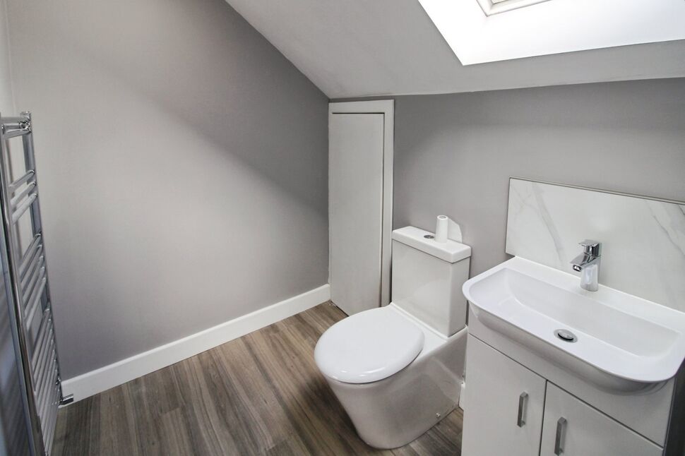 En-Suite Bathroom