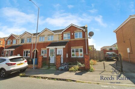 2 bedroom End Terrace House to rent