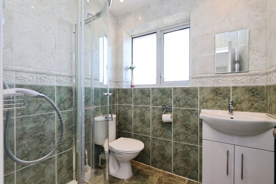 Shower Room WC