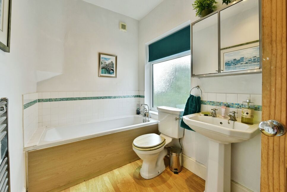 Family Bathroom WC