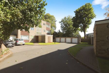 1 bedroom  Flat for sale