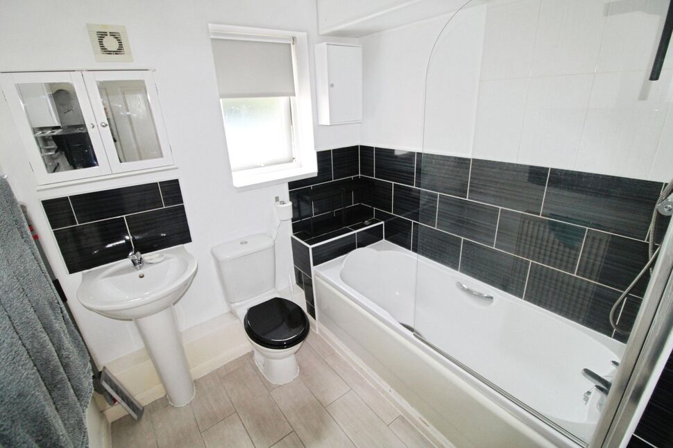 Family Bathroom WC