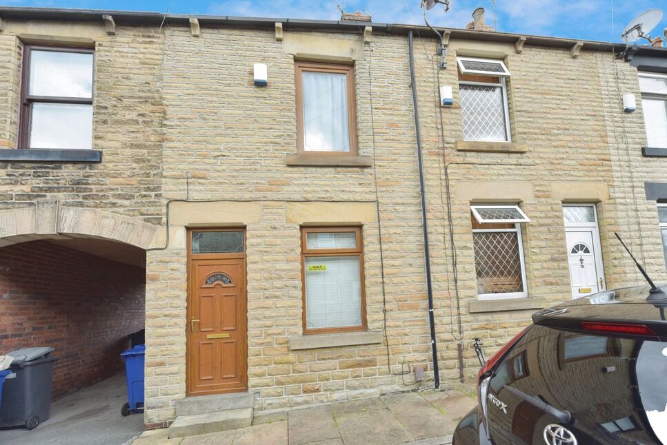 2 bedroom Mid Terrace House for sale