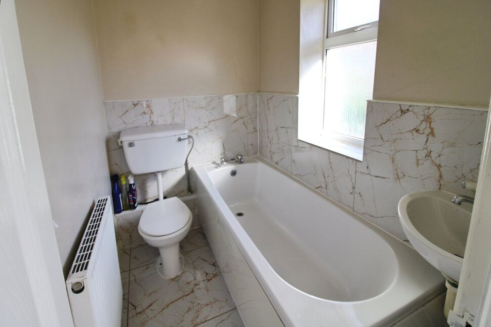 Family Bathroom WC