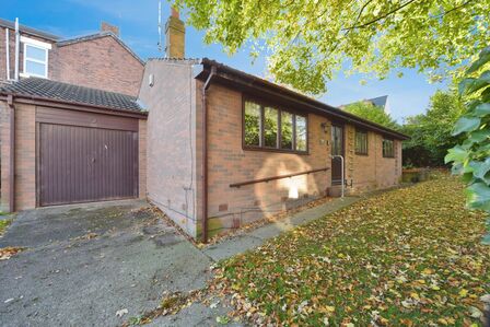 Monckton Road, 3 bedroom Detached Bungalow for sale, £210,000