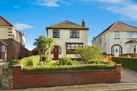 Wheel Lane, 3 bedroom Detached House for sale, &pound;475,000