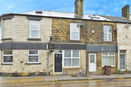2 bedroom Mid Terrace House for sale