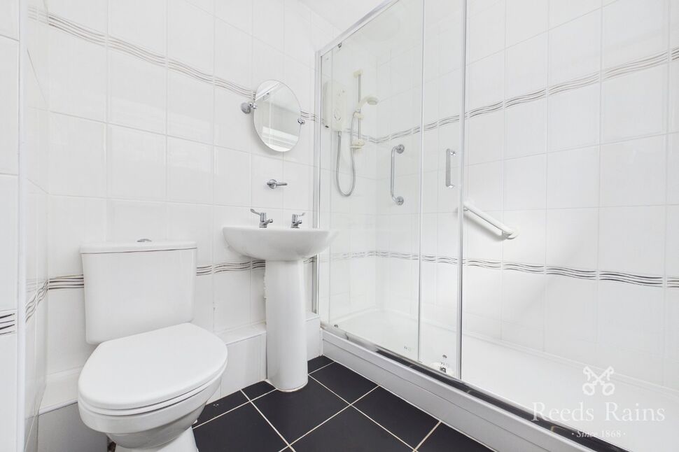 Shower Room WC