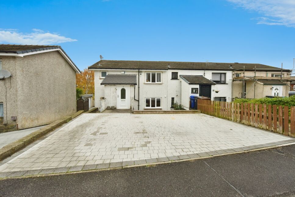 Main image of 3 bedroom End Terrace House for sale, Woodfarm Avenue, Sheffield, South Yorkshire, S6