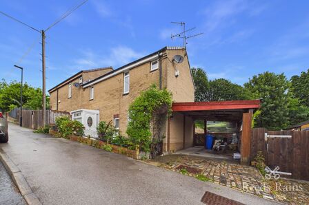Lyons Road, 3 bedroom Semi Detached House to rent, &pound;875 pcm
