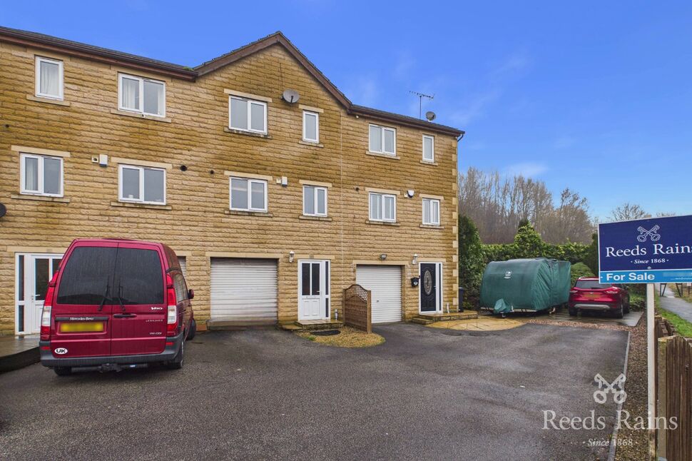 Main image of 3 bedroom Mid Terrace House for sale, Ridge View Drive, Sheffield, S9