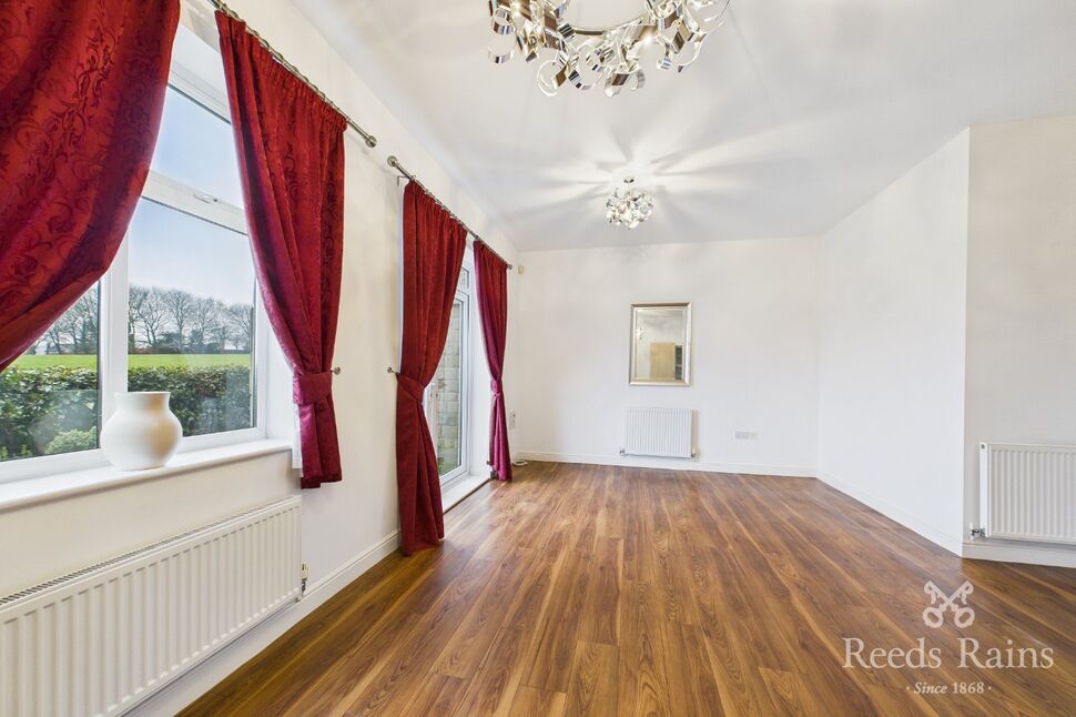 Lounge / Kitchen Area