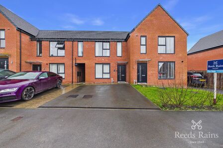 2 bedroom Mid Terrace House for sale