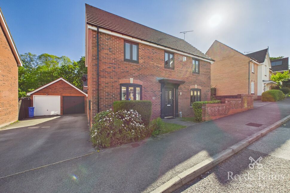 Main image of 4 bedroom Detached House for sale, Middlewood Drive East, Sheffield, S6