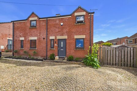 Dempsey Close, 3 bedroom Semi Detached House for sale, &pound;200,000