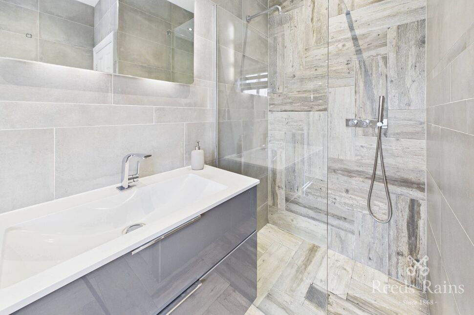 Family Bathroom WC