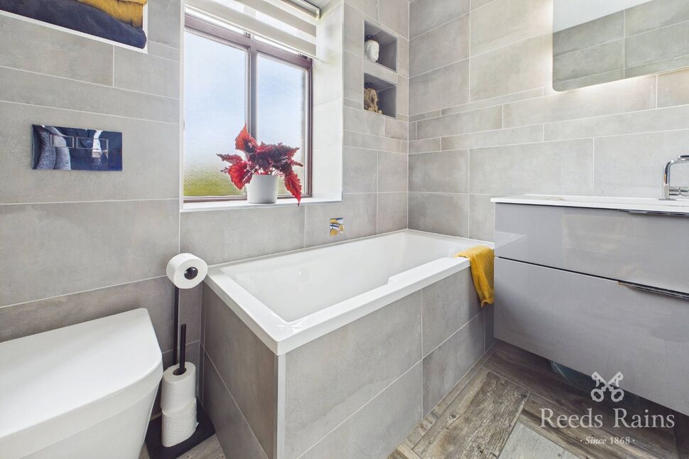 Family Bathroom WC
