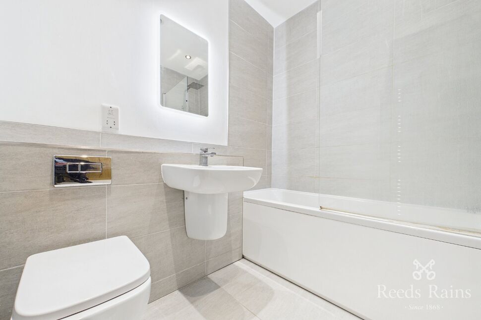 Family Bathroom WC