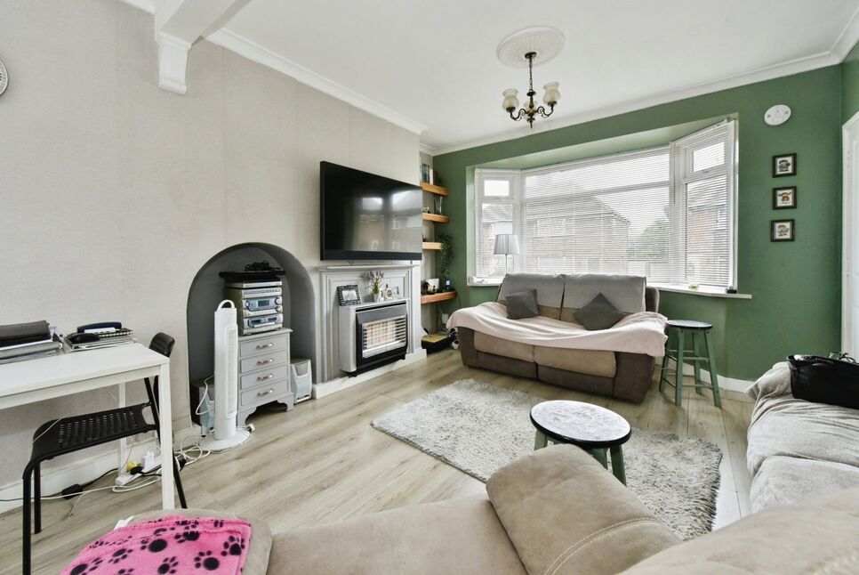 Lounge / Kitchen