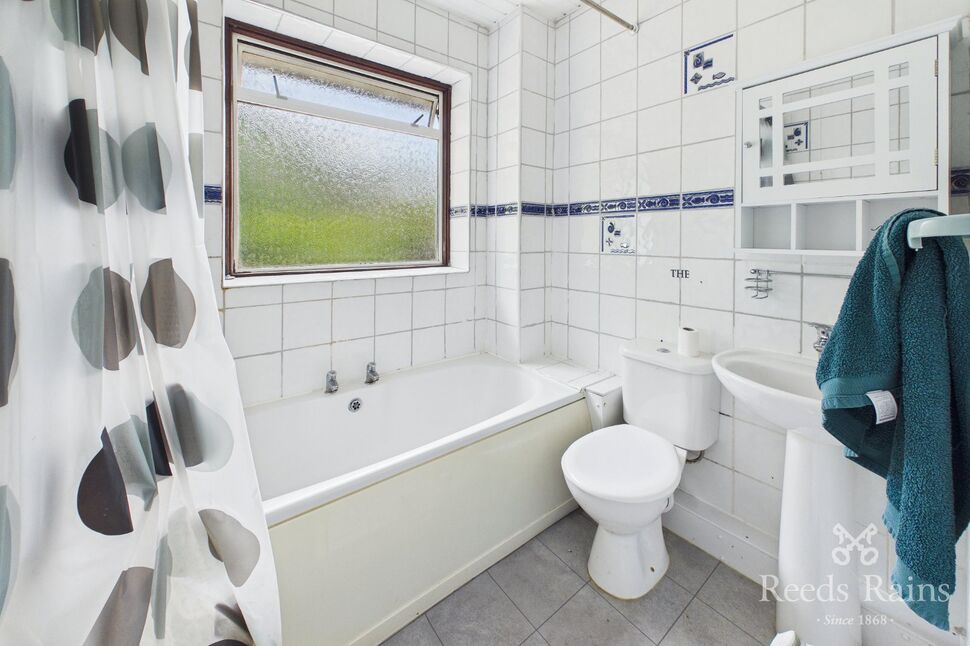Family Bathroom WC