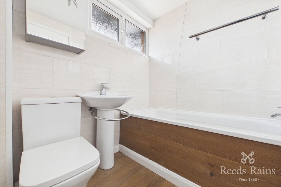 Family Bathroom WC