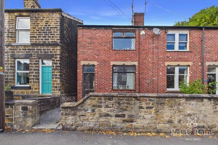 2 bedroom End Terrace House for sale