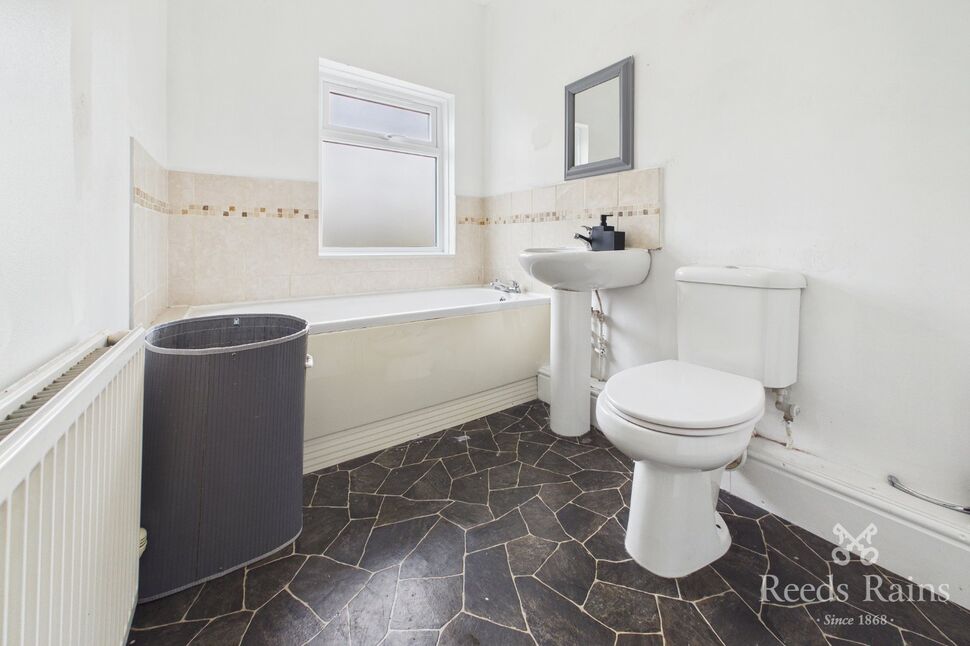 Family Bathroom WC