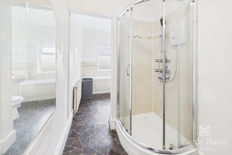 Family Bathroom WC