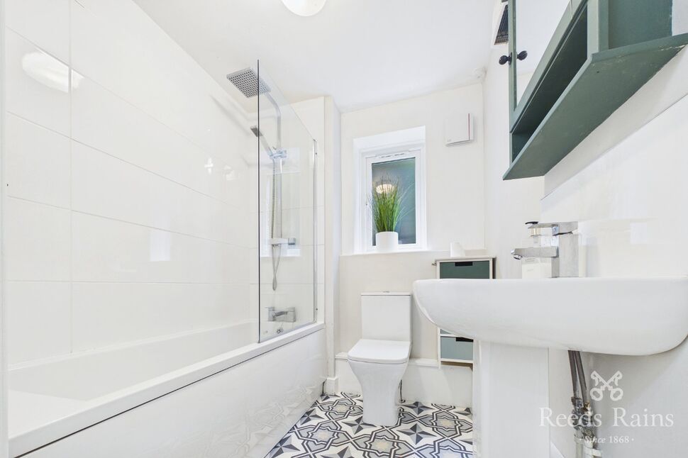 Family Bathroom WC