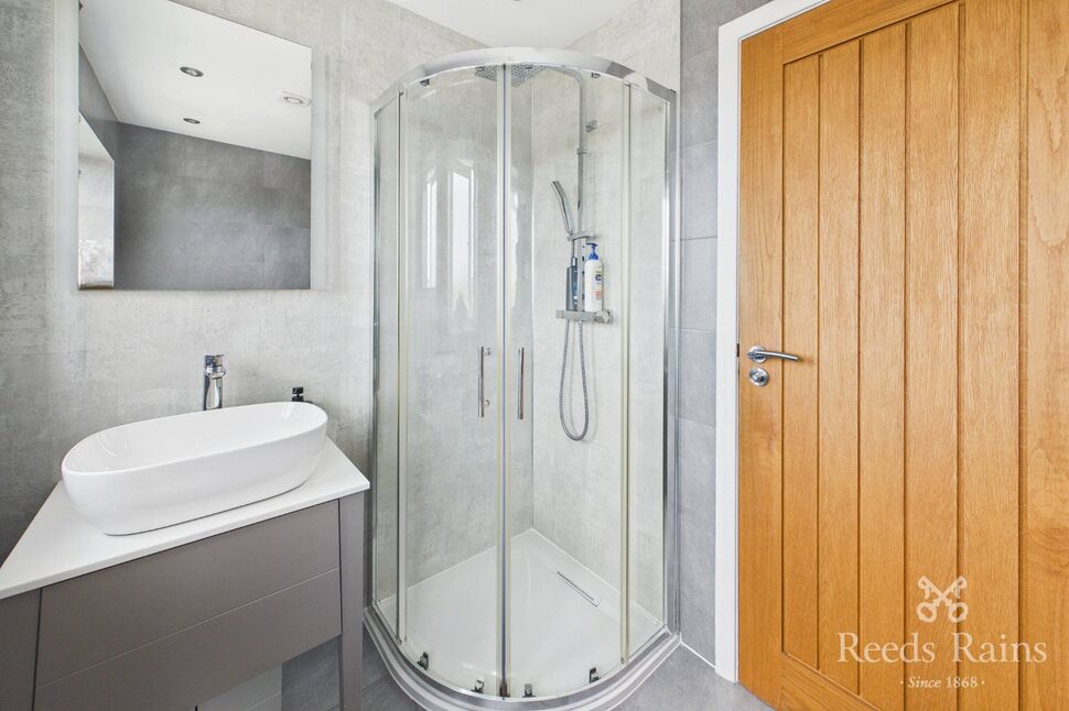 Family Bathroom WC