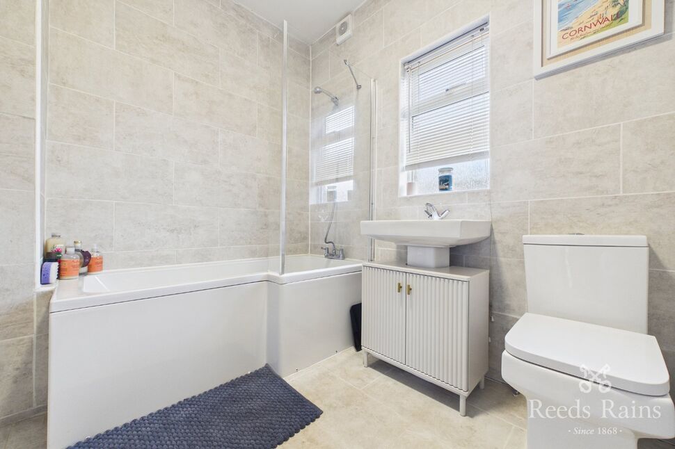 Family Bathroom WC