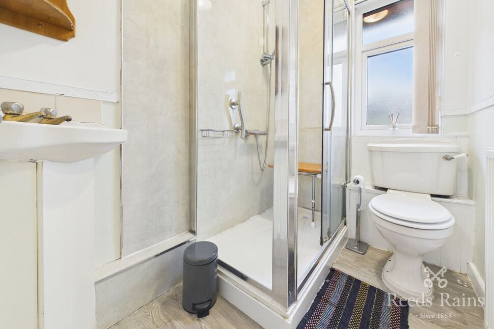 Shower Room WC