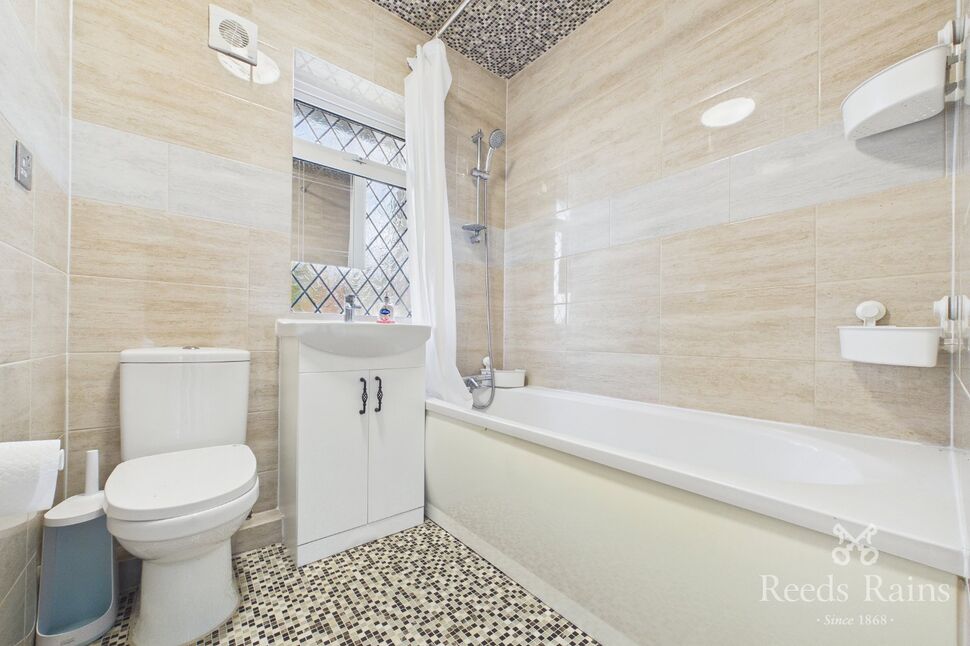 Family Bathroom WC