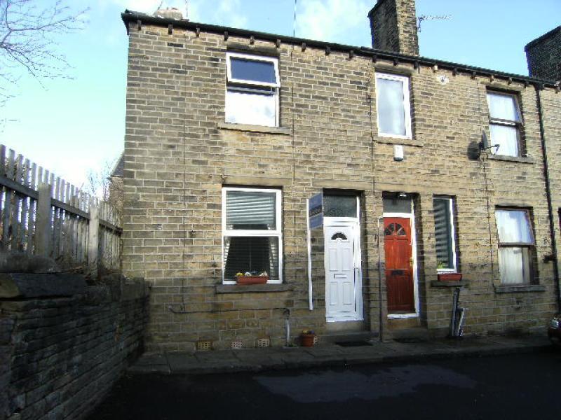 Main image of 2 bedroom House to rent, Cross Cottages, Marsh, Huddersfield, HD1