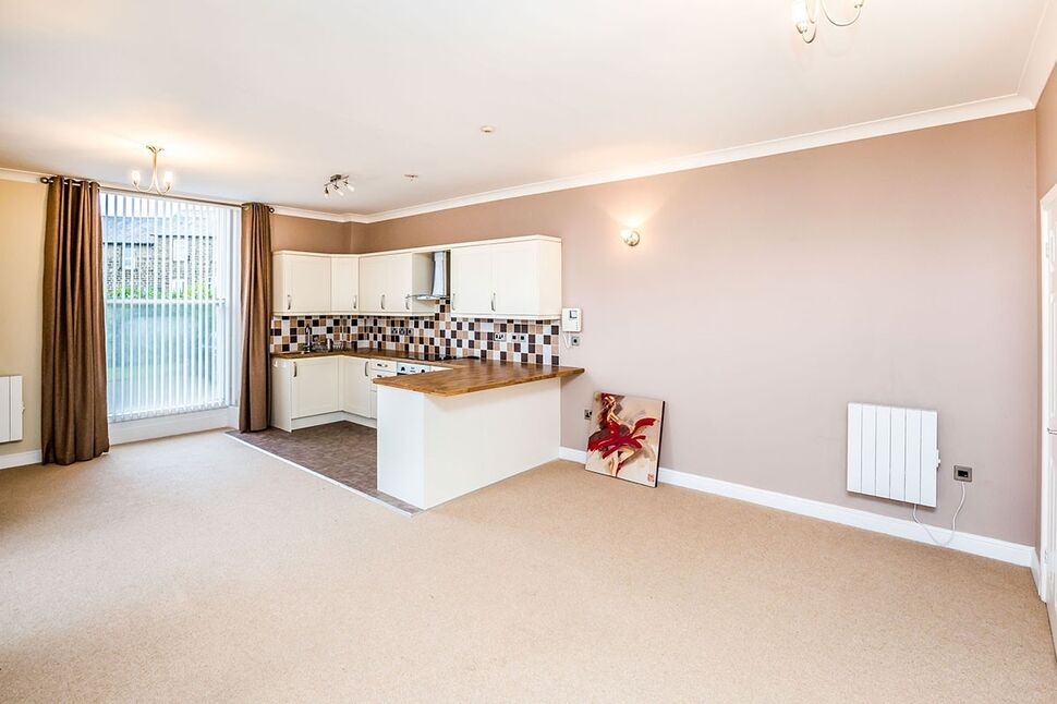 Open Plan Living Room / Kitchen