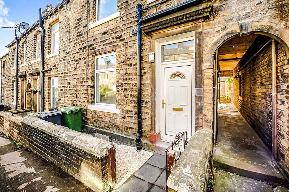 Main image of 2 bedroom Mid Terrace House to rent, Wellington Street, Huddersfield, West Yorkshire, HD3