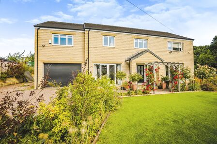 Reinwood Avenue, Quarmby, 4 bedroom Detached House for sale, £500,000