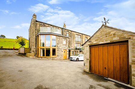 Blue Bell, 3 bedroom End Terrace House to rent, £1,750 pcm