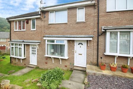 Thanes Close, Birkby, 3 bedroom Mid Terrace House for sale, £145,000