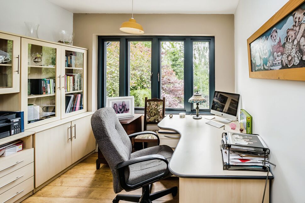 3 bedroom Detached House for sale, Greenhead Road, Gledholt