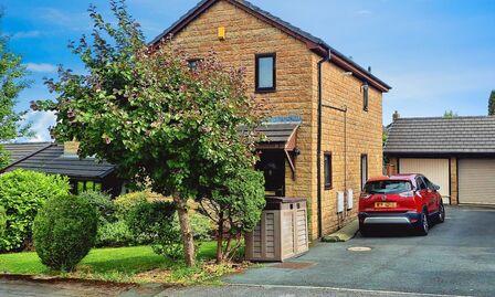 3 bedroom Detached House to rent