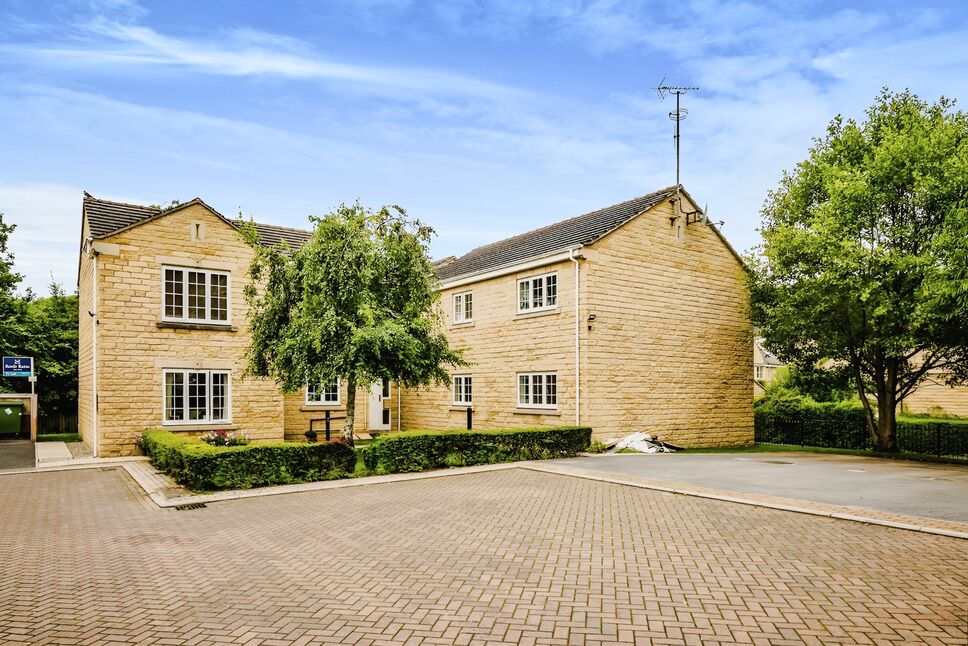 Main image of 2 bedroom Flat to rent, Spa Courtyard, Fenay Bridge, West Yorkshire, HD8