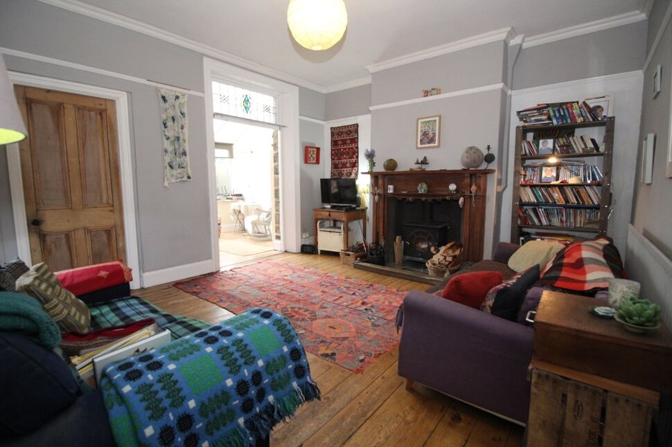 4 bedroom Mid Terrace House for sale, Luck Lane, Huddersfield, HD1 £