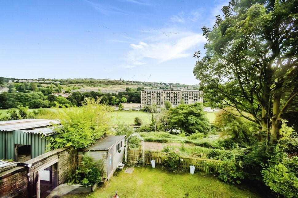 5 bedroom Detached House for sale, Low Westwood, Golcar, HD7 £400,000