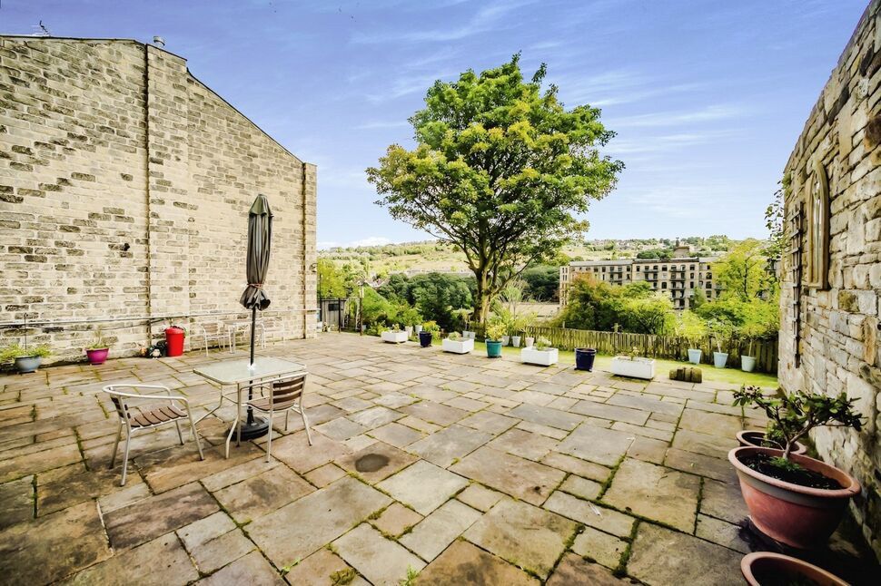 5 bedroom Detached House for sale, Low Westwood, Golcar, HD7 £400,000