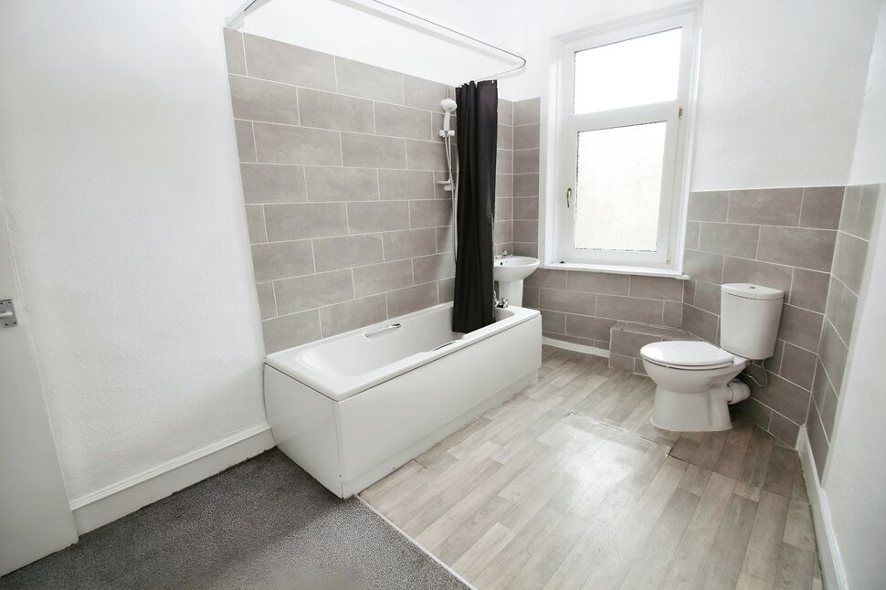 2 bedroom Mid Terrace House for sale, Frances Street, Elland, HX5 £
